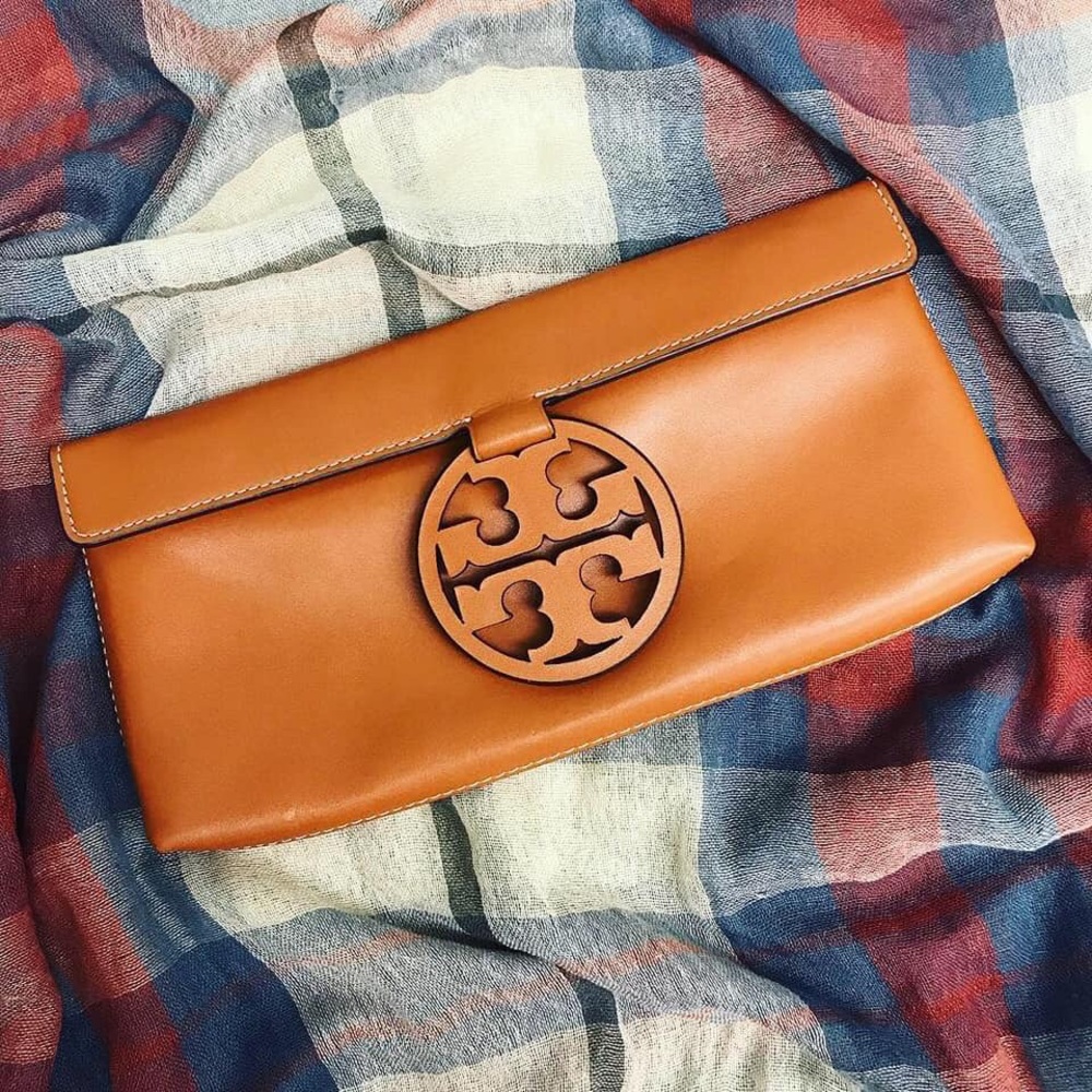 Tory Burch Miller clutch no dust bag